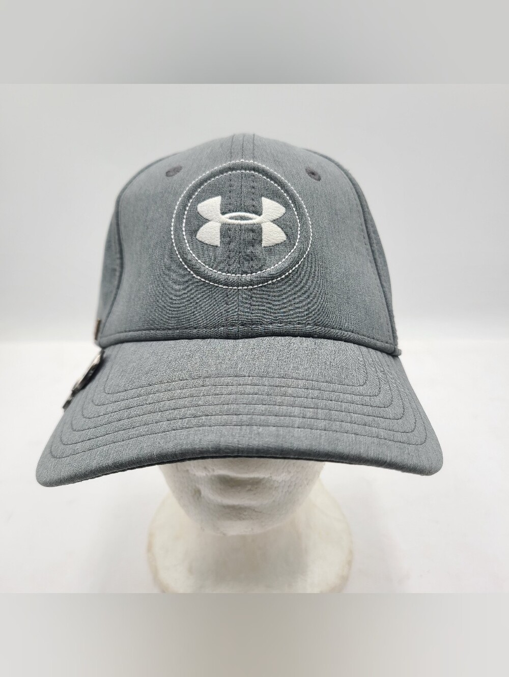 B55 Under Armour Golf Hat L/XL Gray Fitted Cap Performance Stretch UA Logo